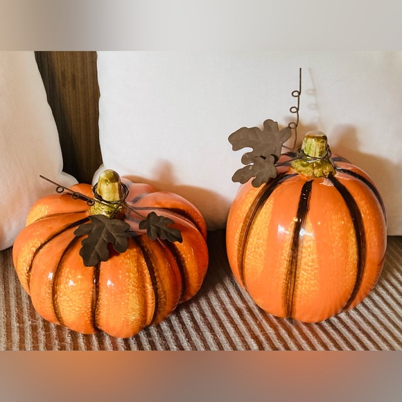 Ceramic Pumpkins. Set of 2. - Picture 2 of 6